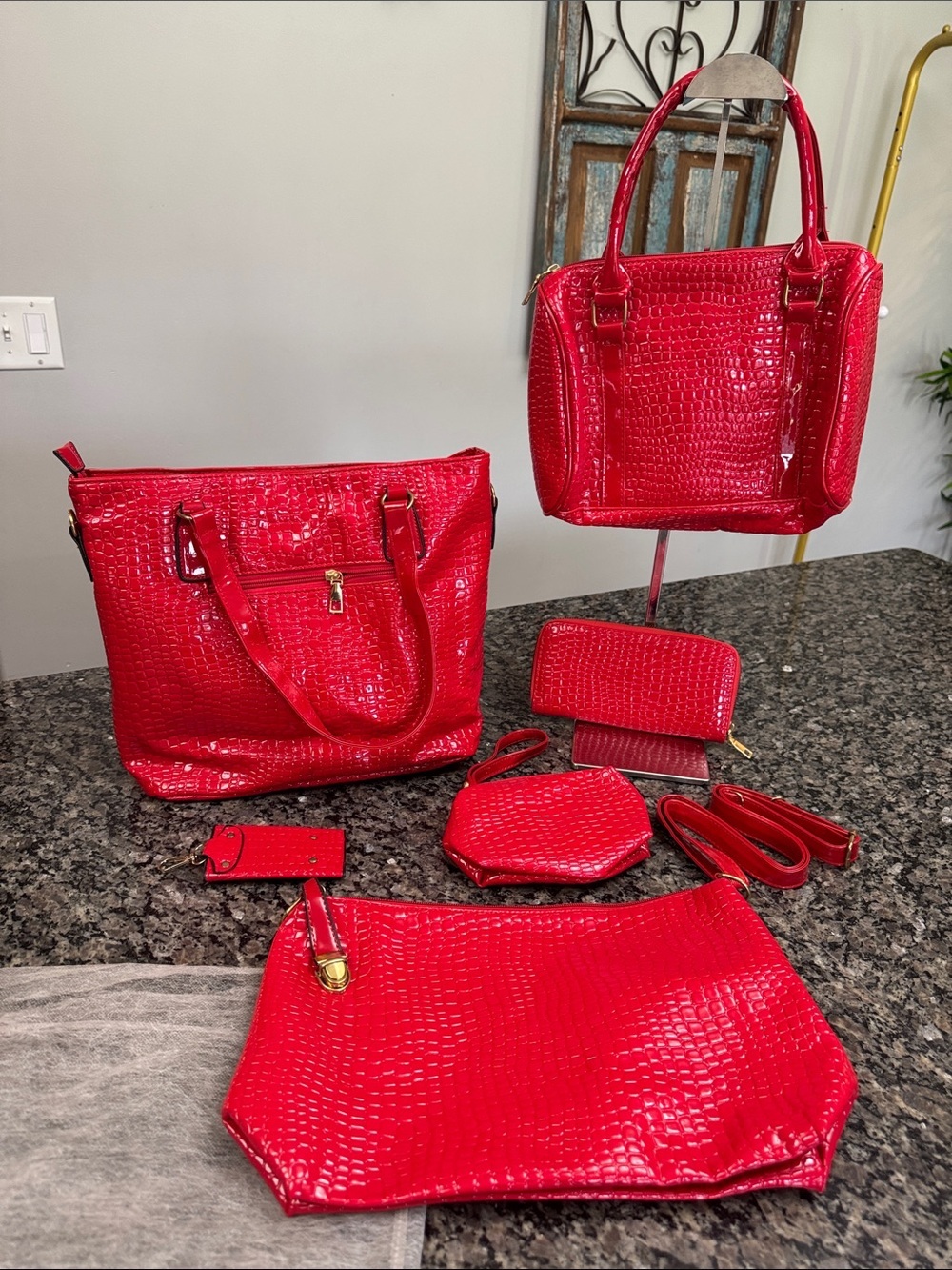 Mei & ge Shiny Red Croc-Embossed Tote & Satchel Set NEW - Picture 7 of 10